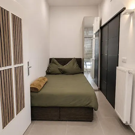 Modernes Tiny Zentral Wlan Citynah Apartment